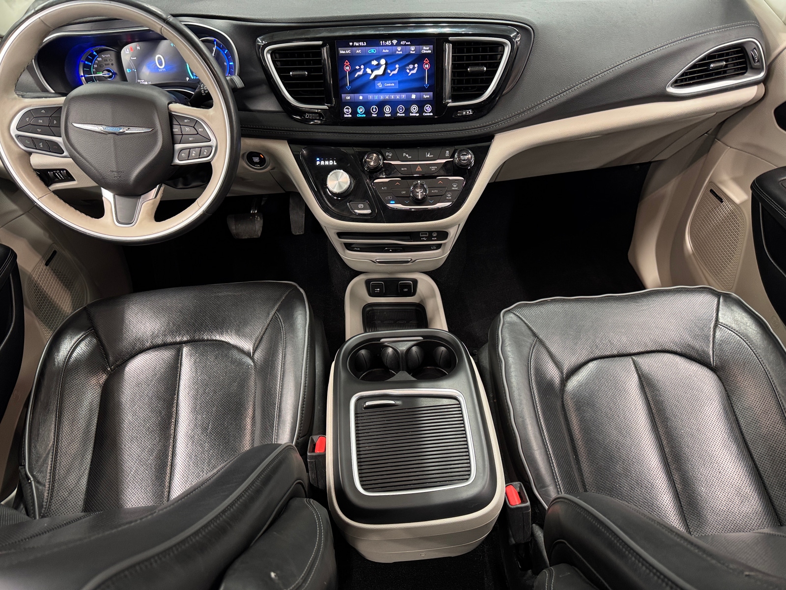 Thumbnail: 2020 Chrysler Pacifica - 2