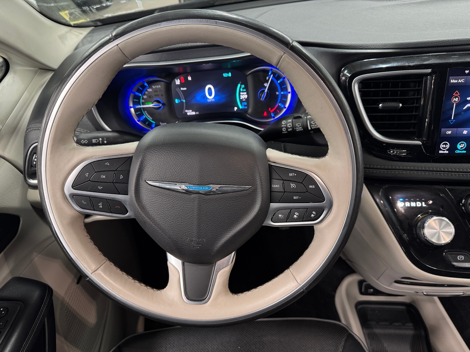 Thumbnail: 2020 Chrysler Pacifica - 4