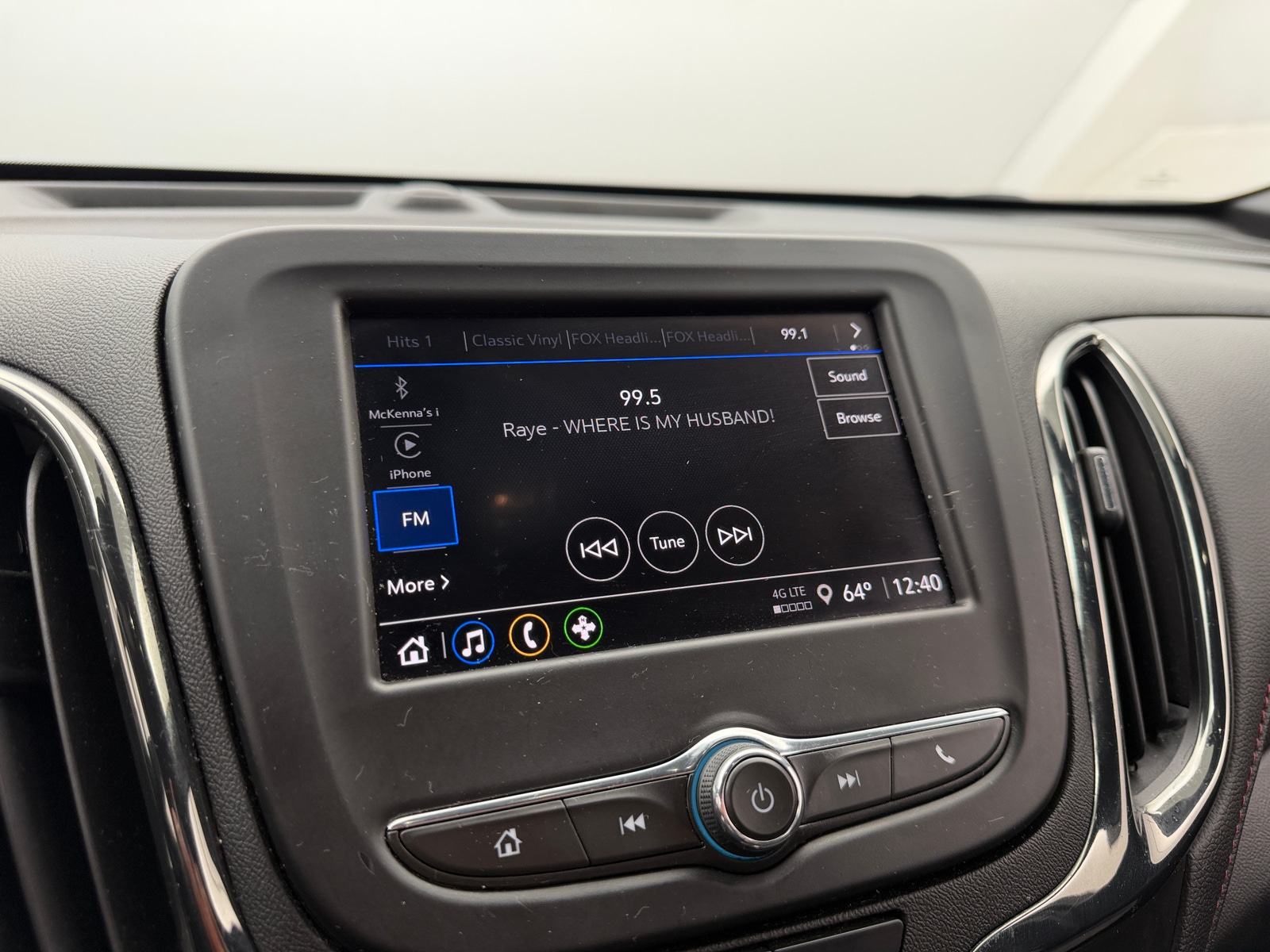 Thumbnail: 2023 Chevrolet Equinox - 4