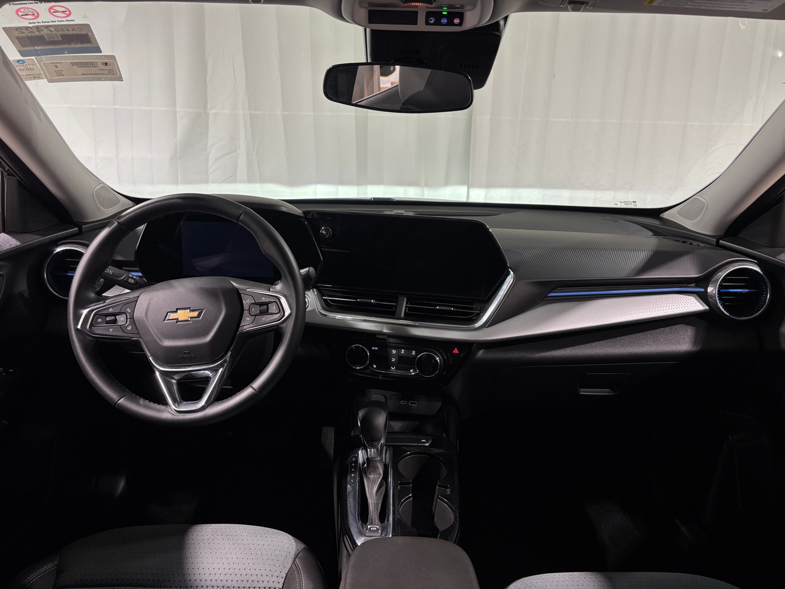 Thumbnail: 2025 Chevrolet Trax - 3