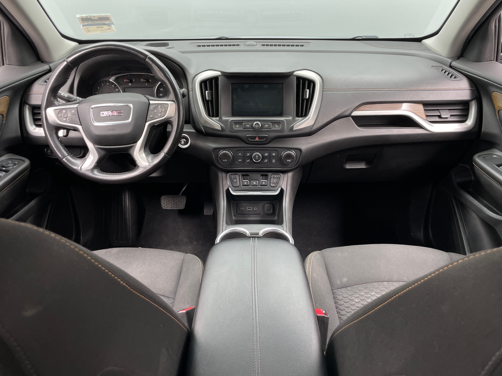 Thumbnail: 2020 GMC Terrain - 3