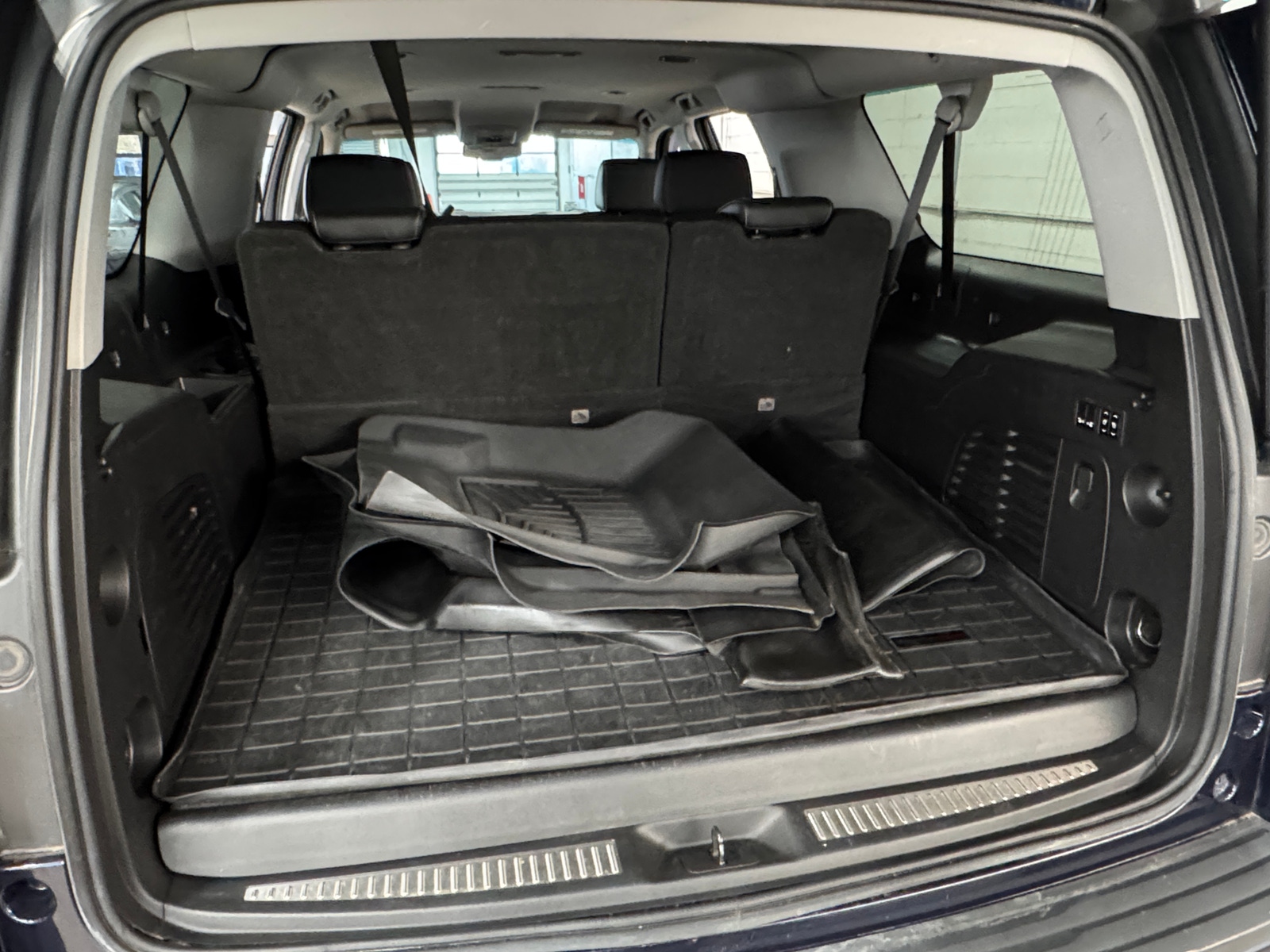 Thumbnail: 2018 Chevrolet Suburban - 6