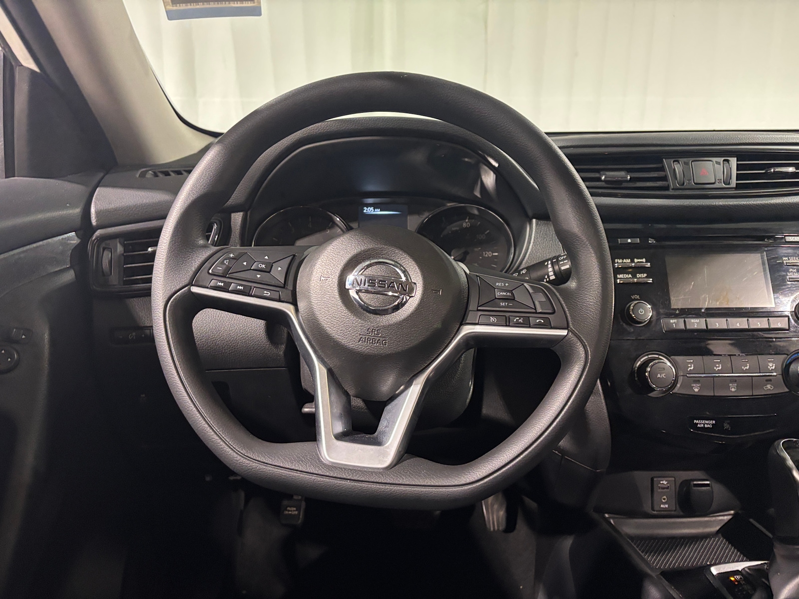Thumbnail: 2017 Nissan Rogue - 5