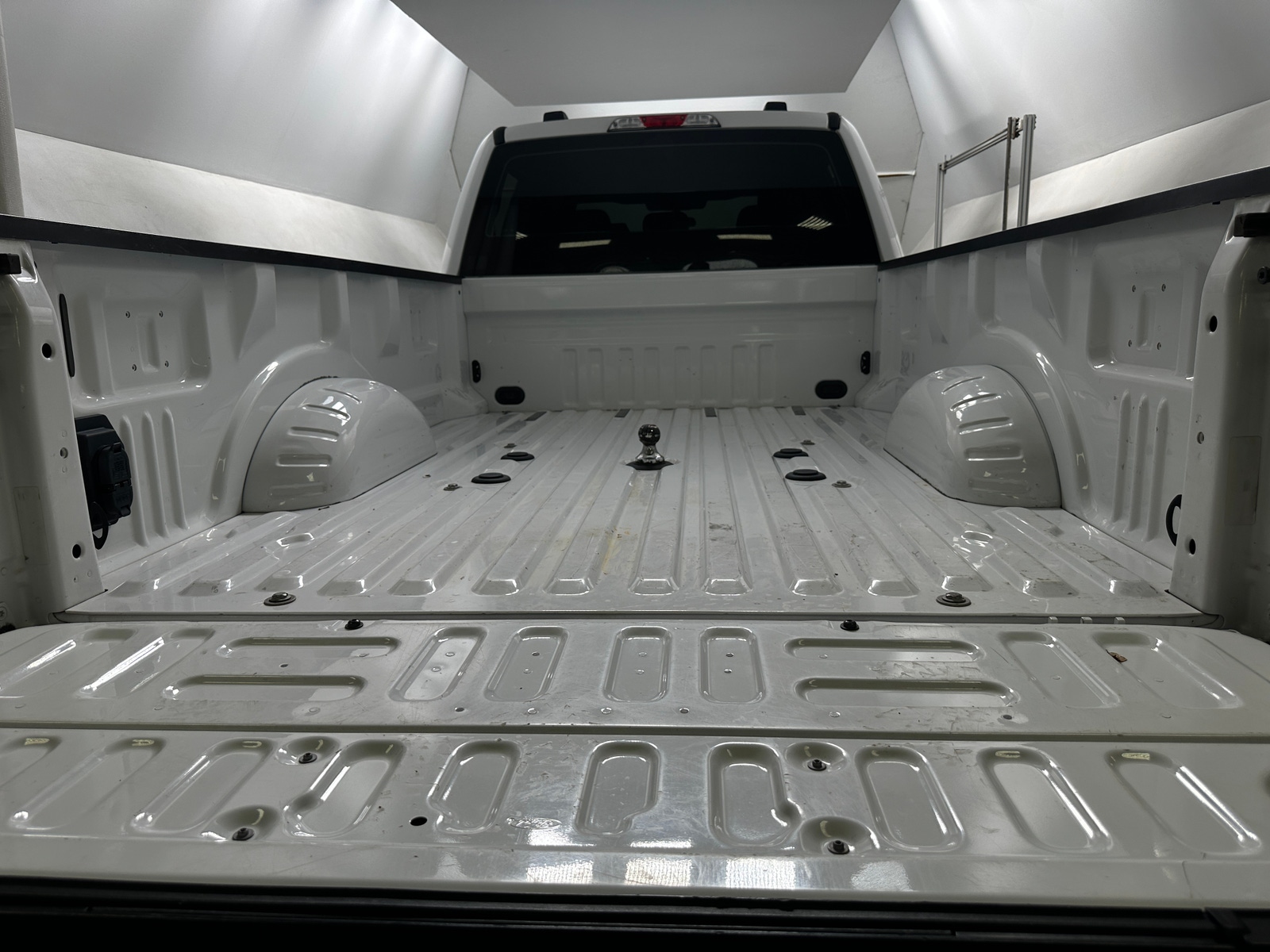 Thumbnail: 2020 Ford Econoline - 6