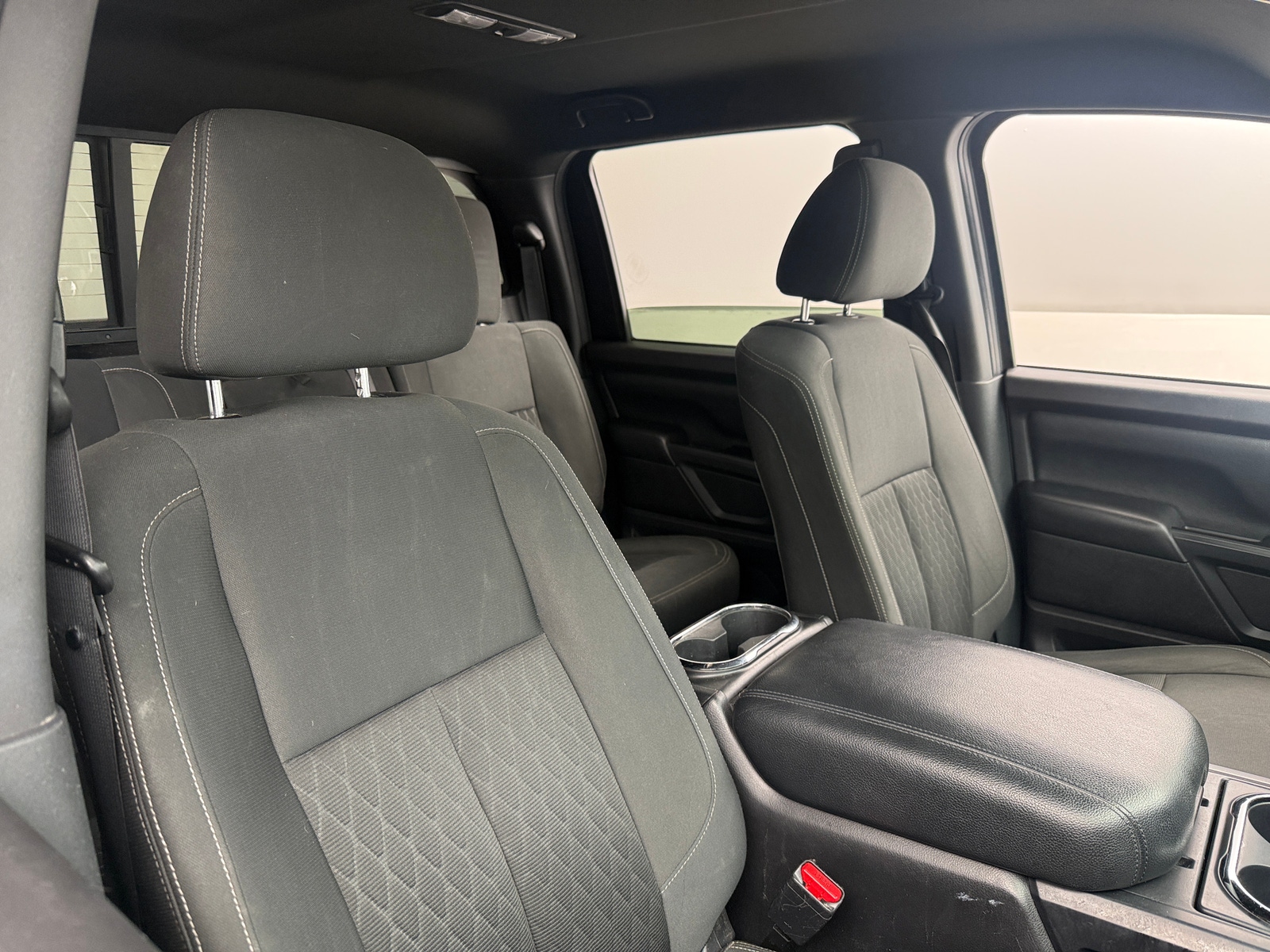 Thumbnail: 2019 Nissan Titan - 2