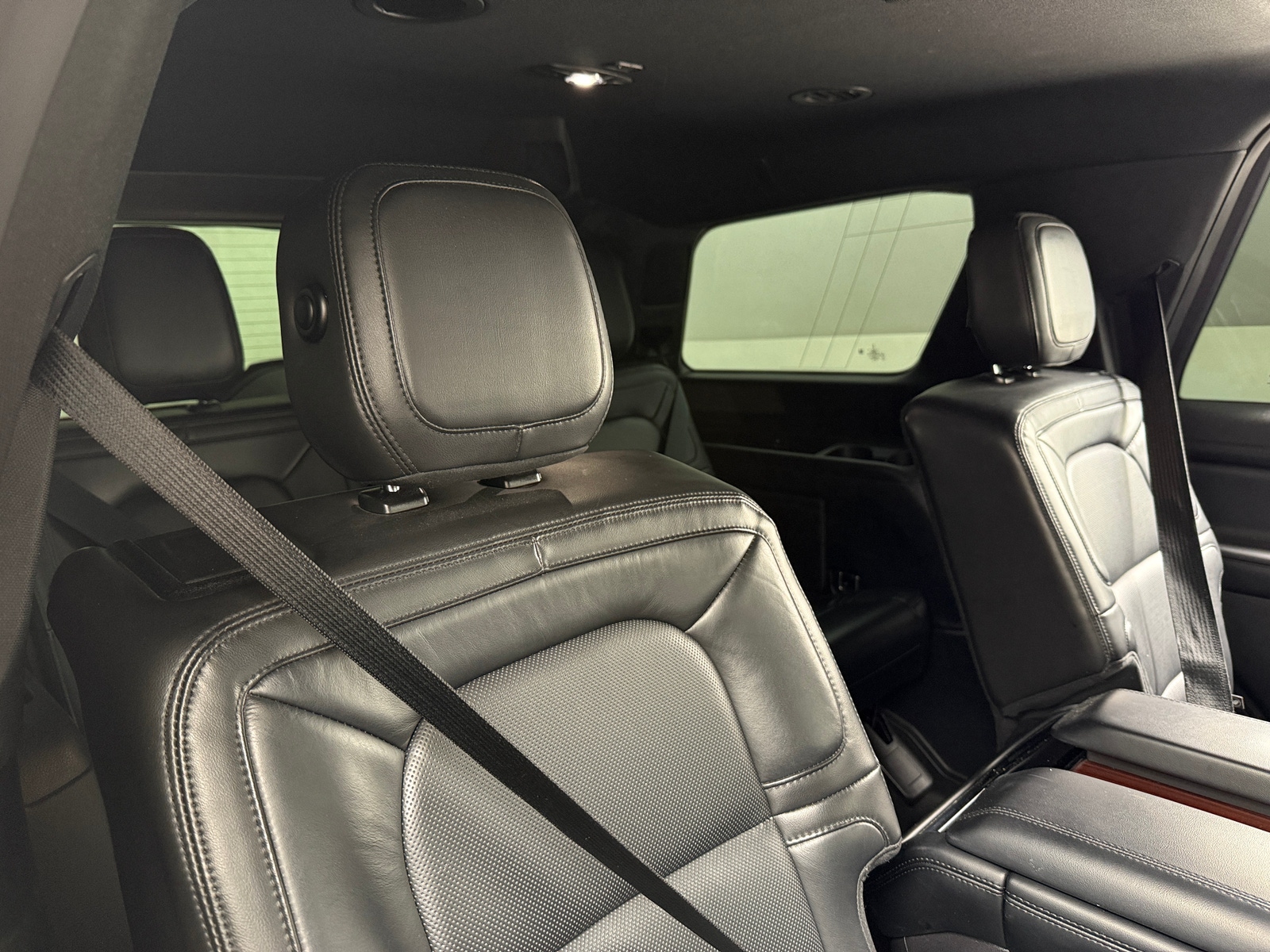 Thumbnail: 2020 Lincoln Navigator - 5