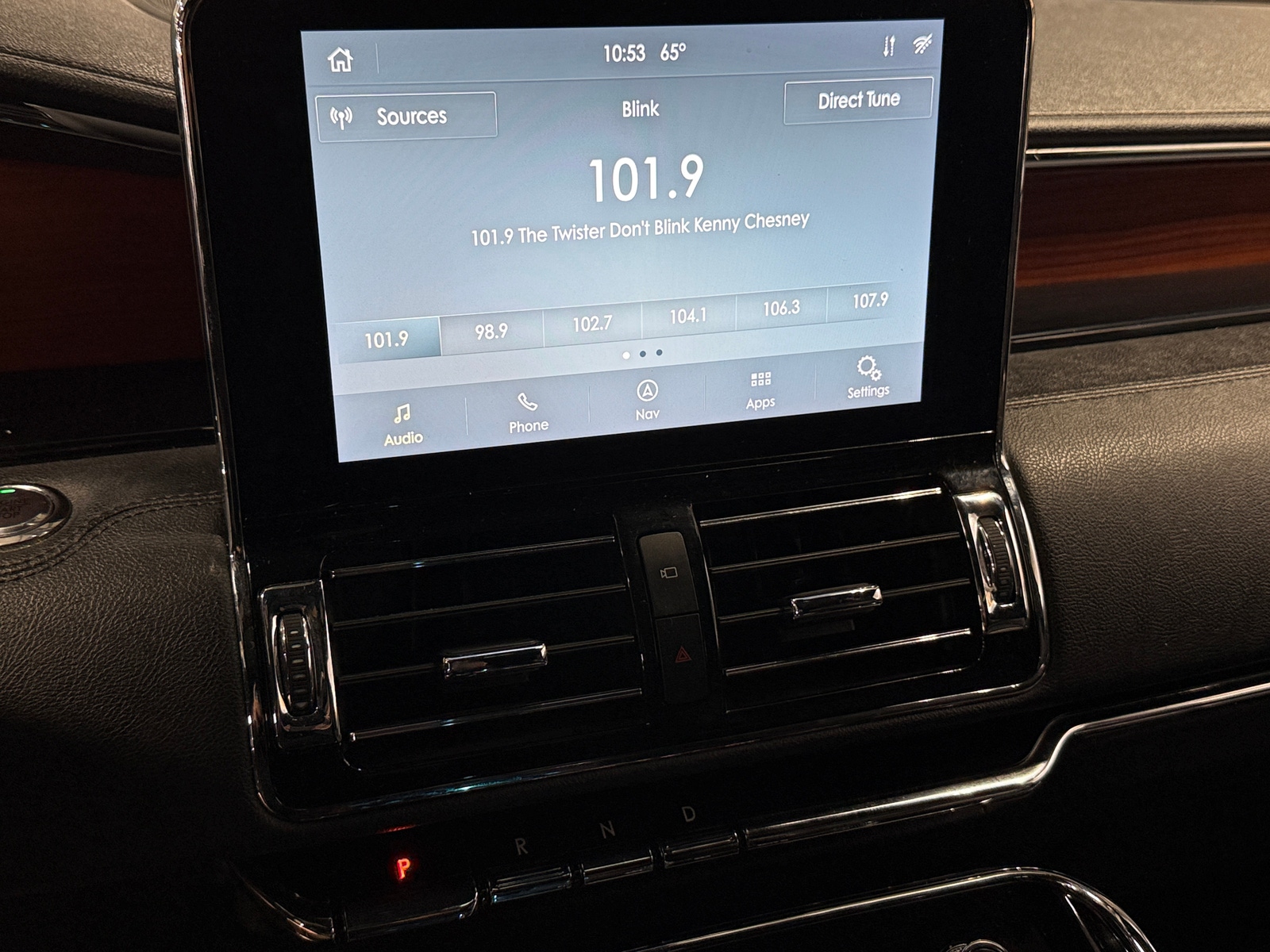 Thumbnail: 2020 Lincoln Navigator - 3