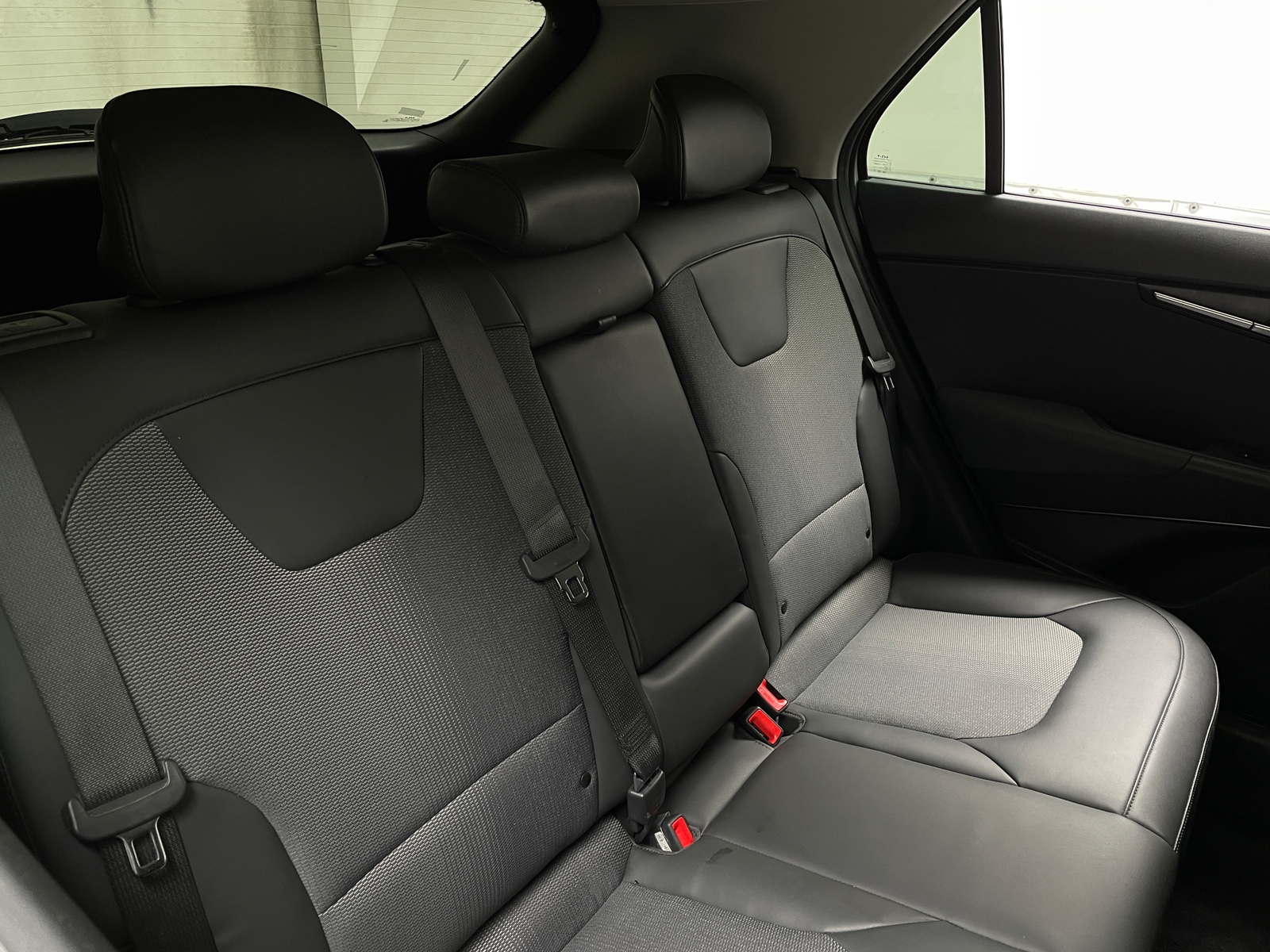 Thumbnail: 2023 Kia Niro - 5