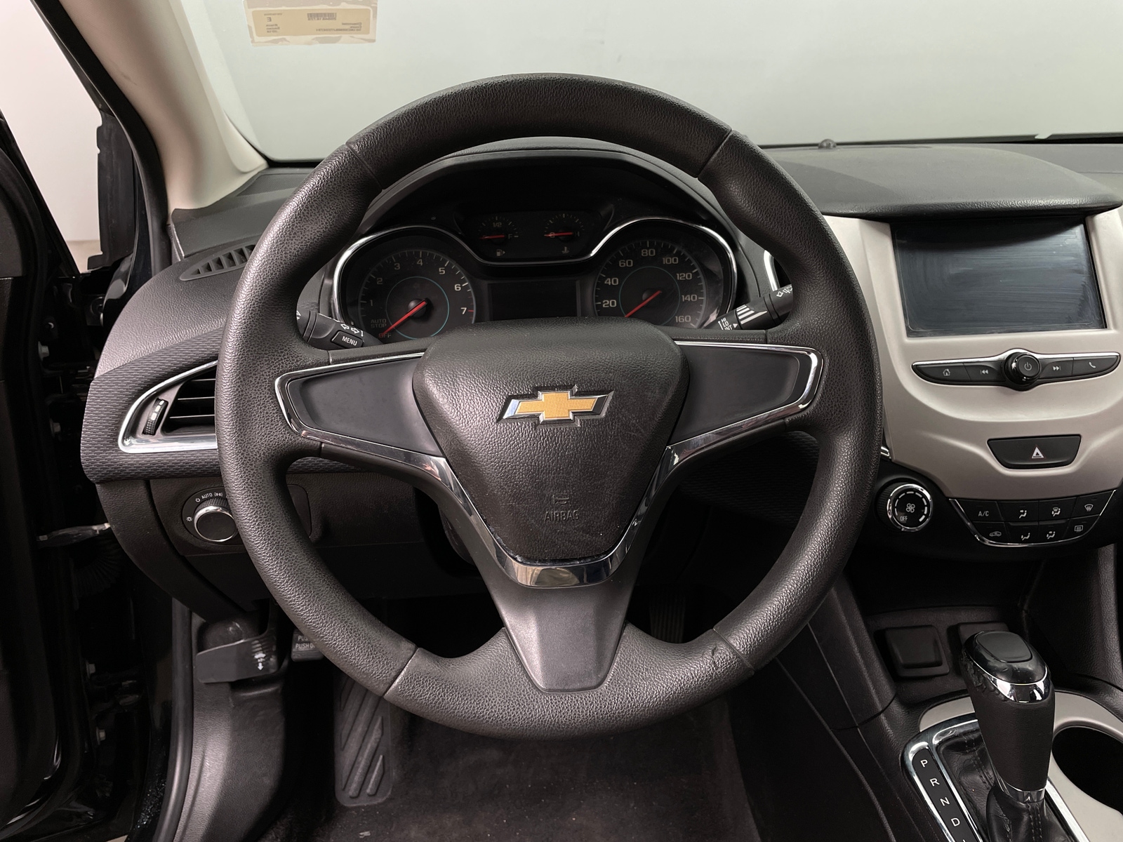Thumbnail: 2018 Chevrolet Cruze - 5