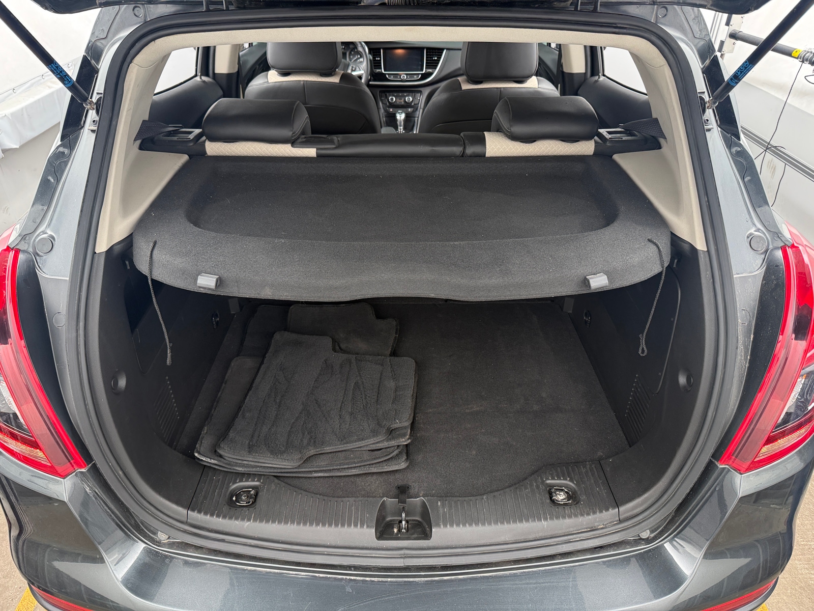 Thumbnail: 2017 Buick Encore - 6