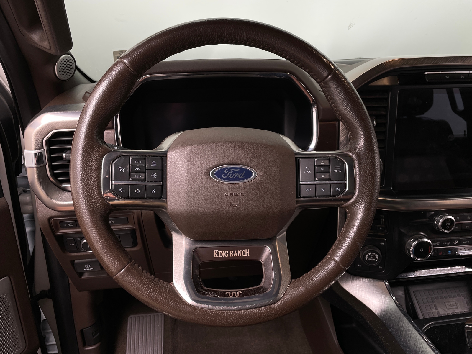 Thumbnail: 2022 Ford Econoline - 4