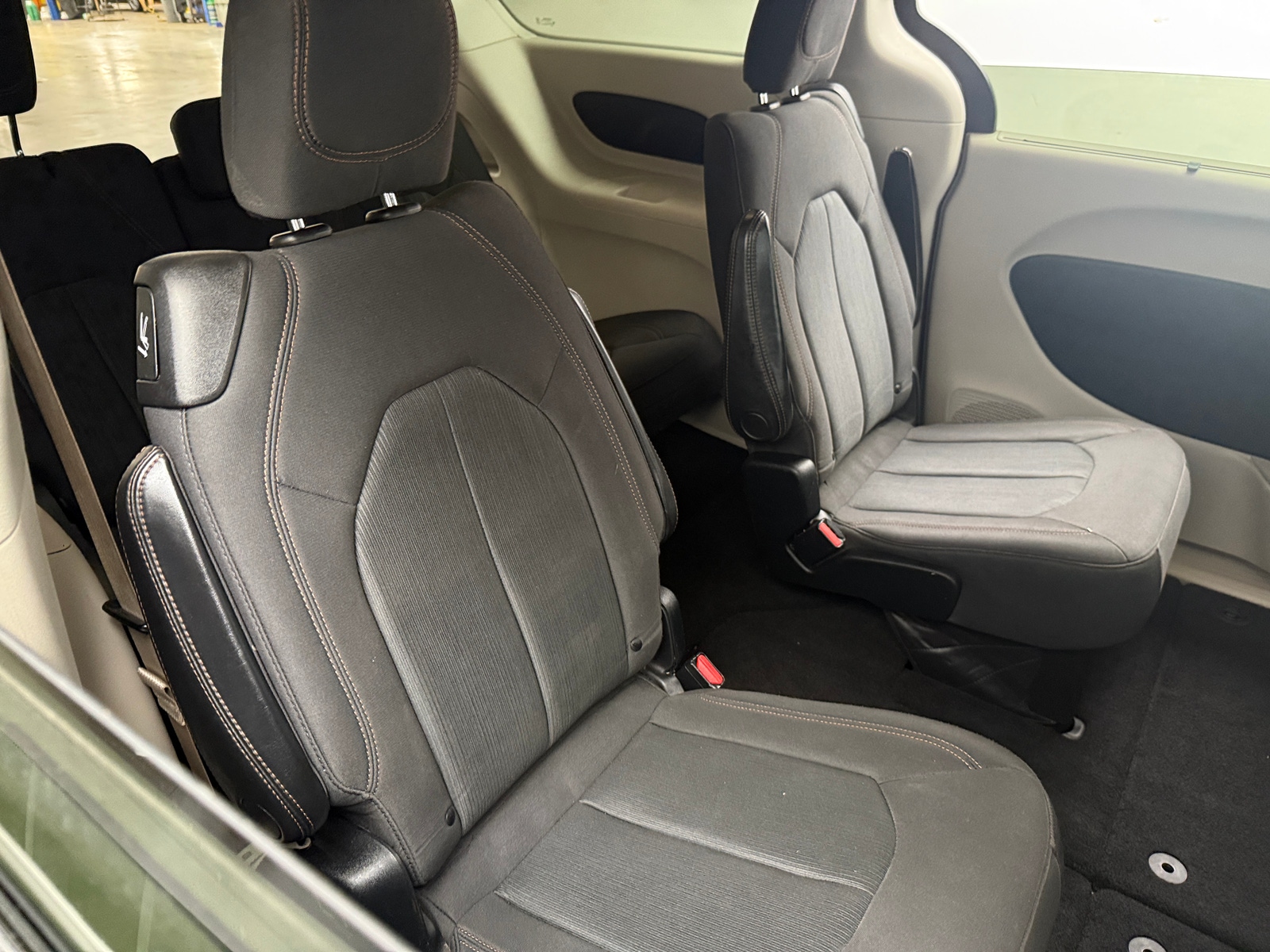 Thumbnail: 2020 Chrysler Pacifica - 6