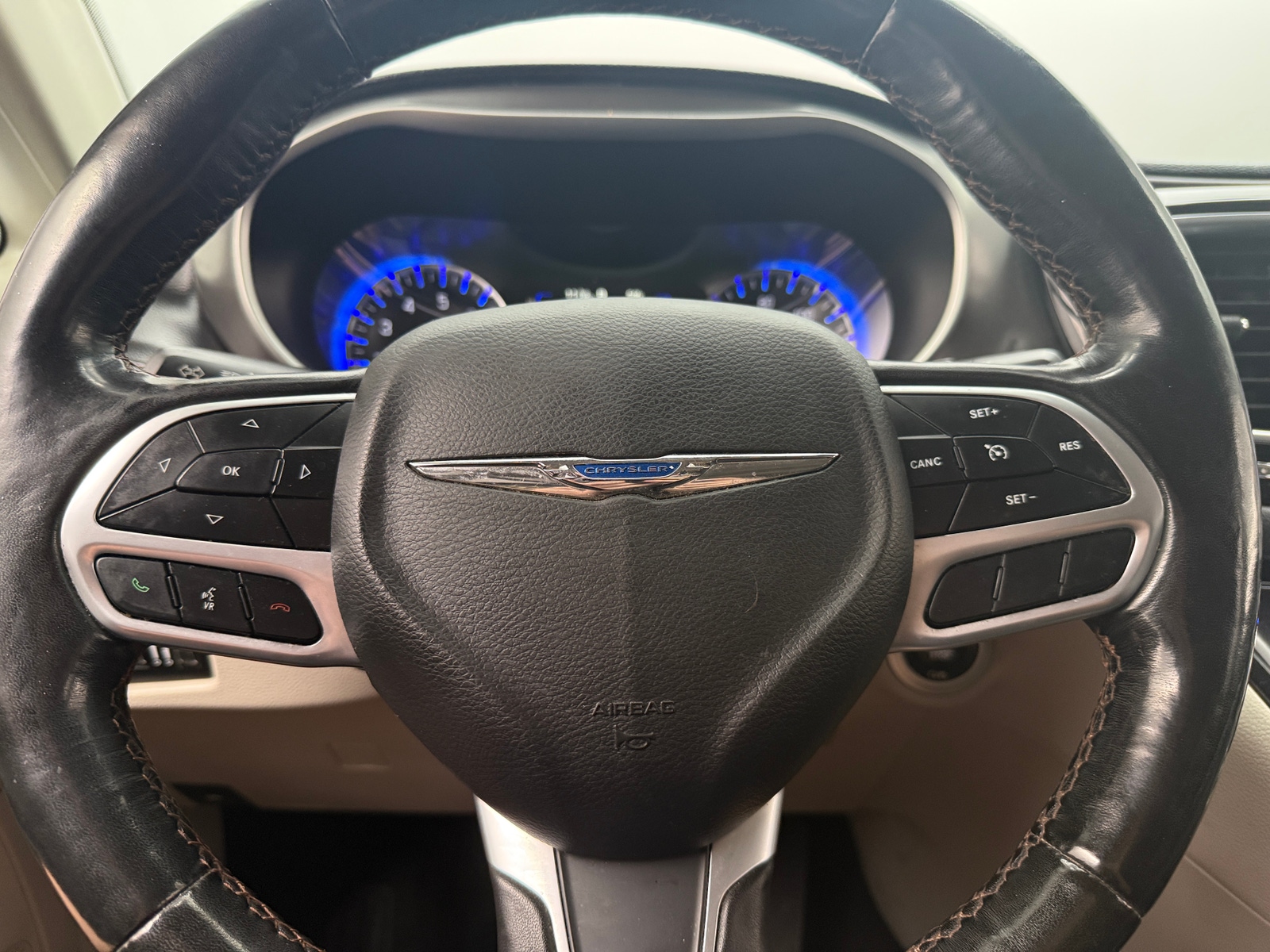 Thumbnail: 2020 Chrysler Pacifica - 5