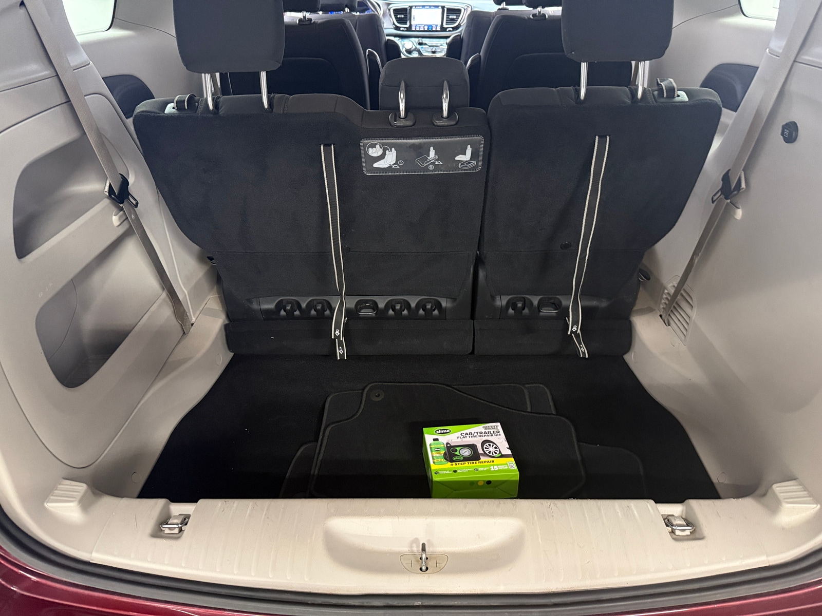 Thumbnail: 2020 Chrysler Pacifica - 7