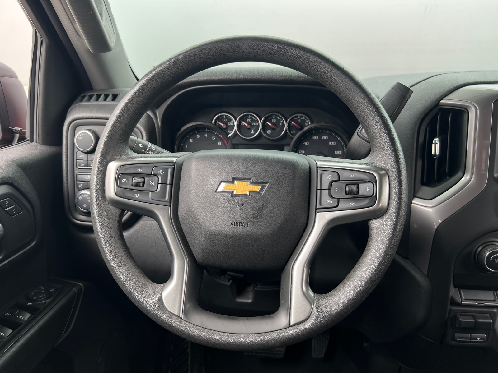 Thumbnail: 2021 Chevrolet Silverado 1500 - 5