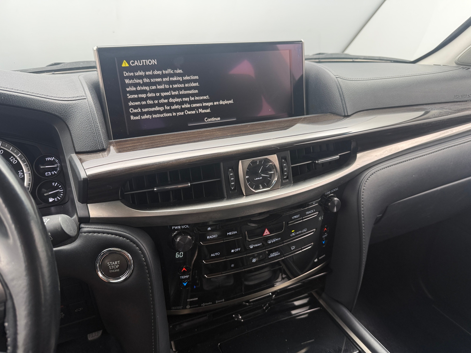 Thumbnail: 2018 Lexus LX - 3