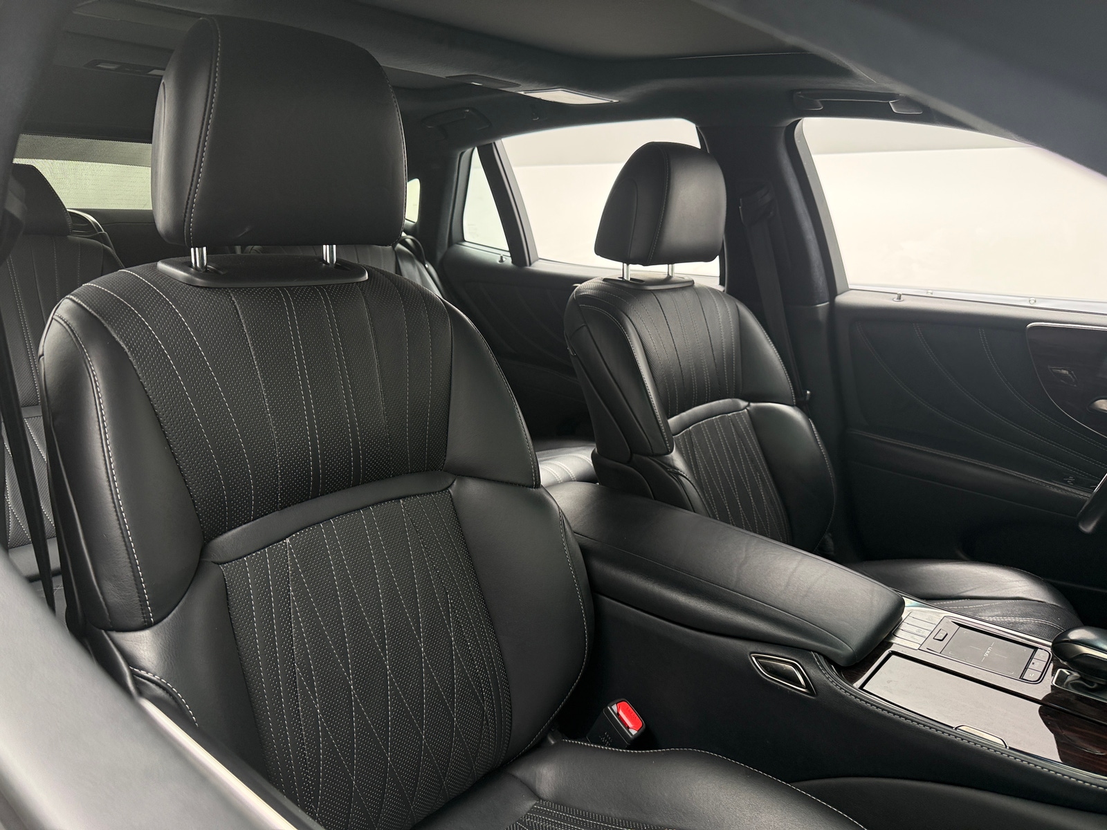 Thumbnail: 2019 Lexus LS - 2