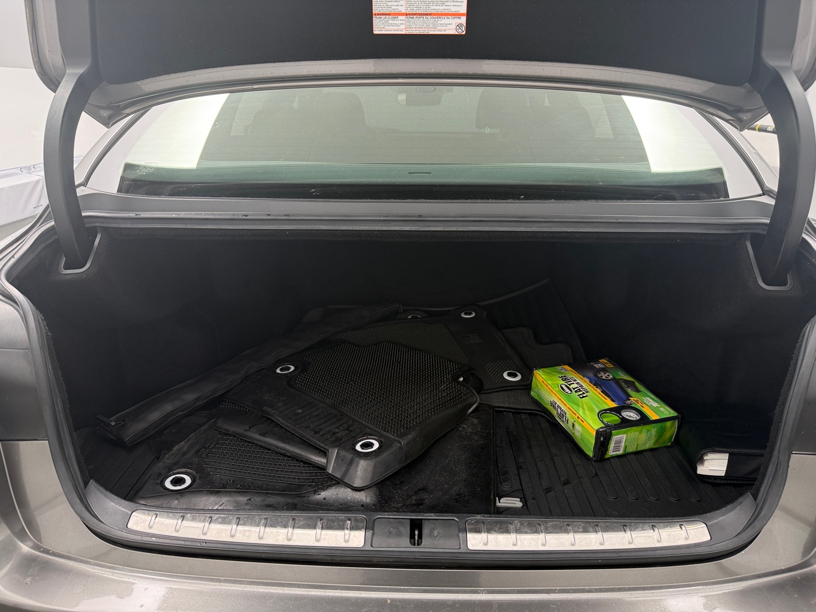 Thumbnail: 2019 Lexus LS - 7