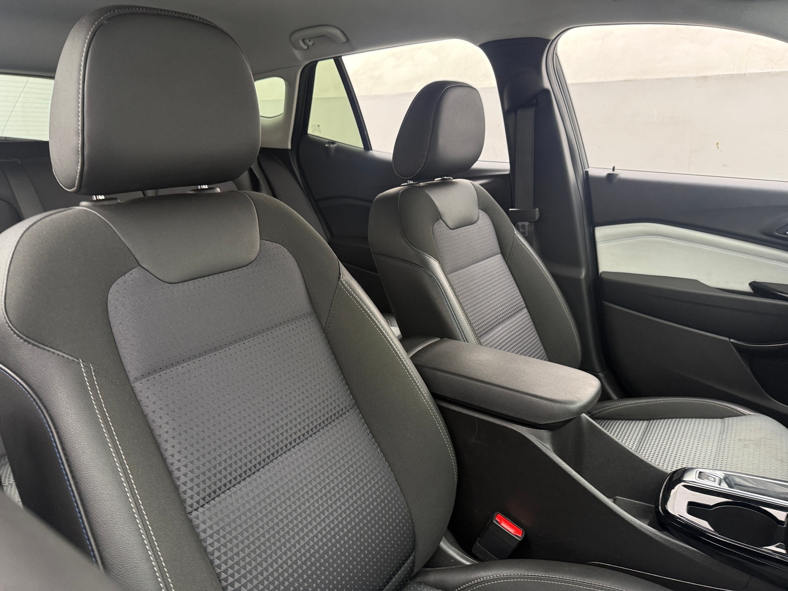 Thumbnail: 2025 Chevrolet Trax - 2