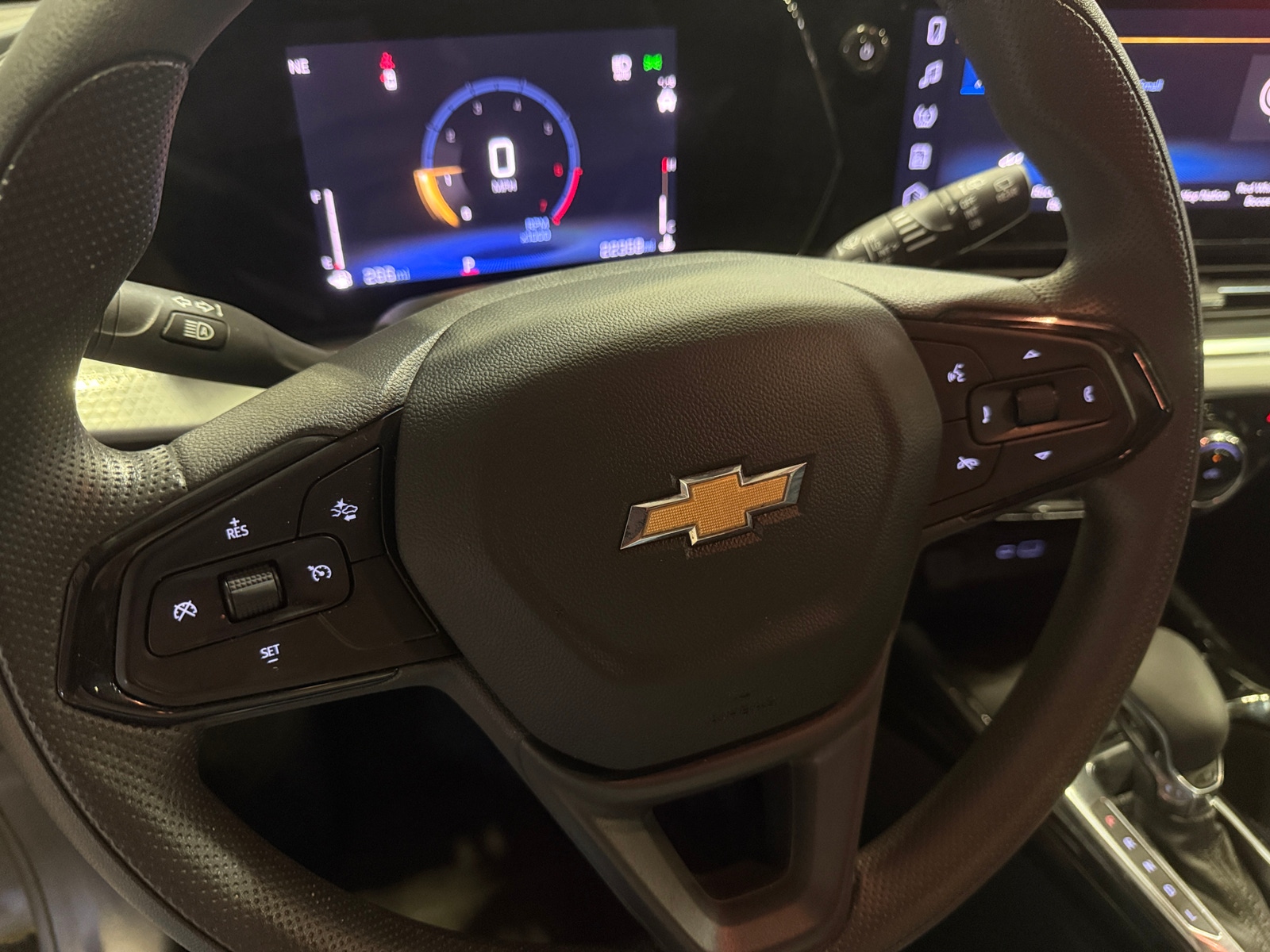 Thumbnail: 2025 Chevrolet Trax - 5