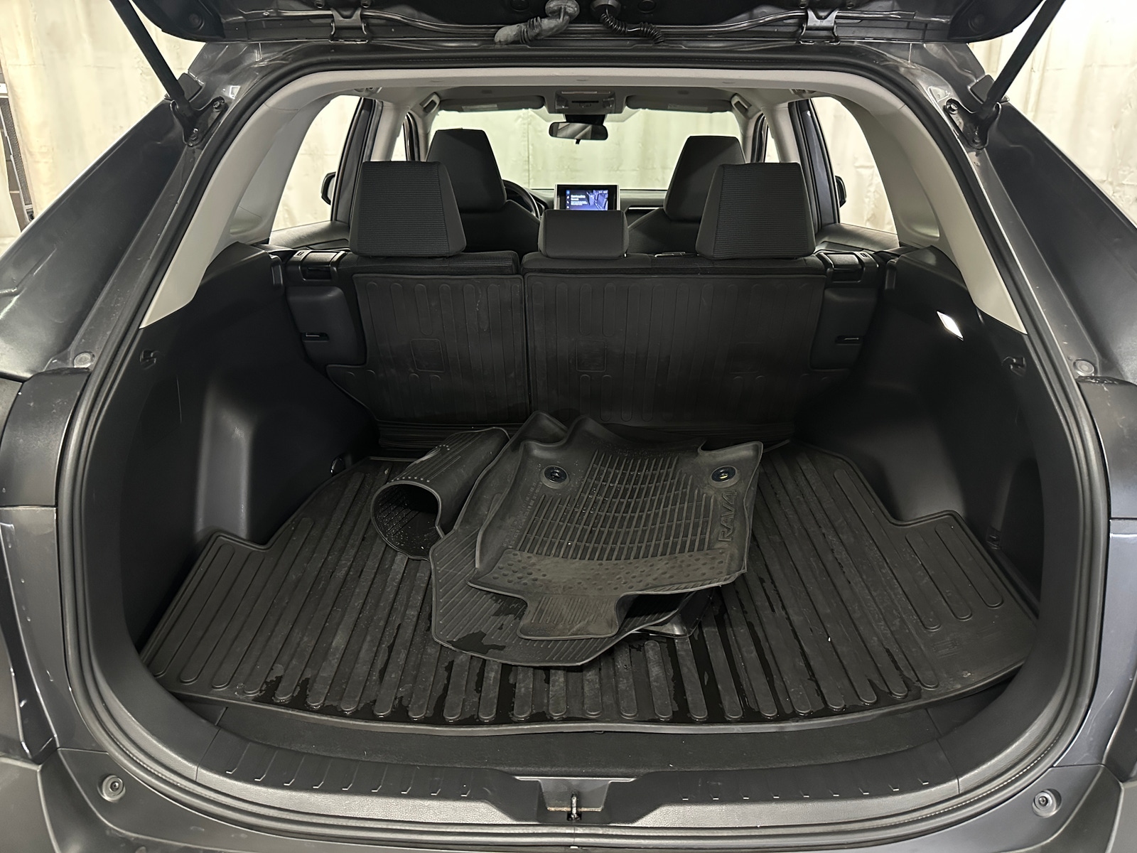 Thumbnail: 2023 Toyota RAV4 - 7