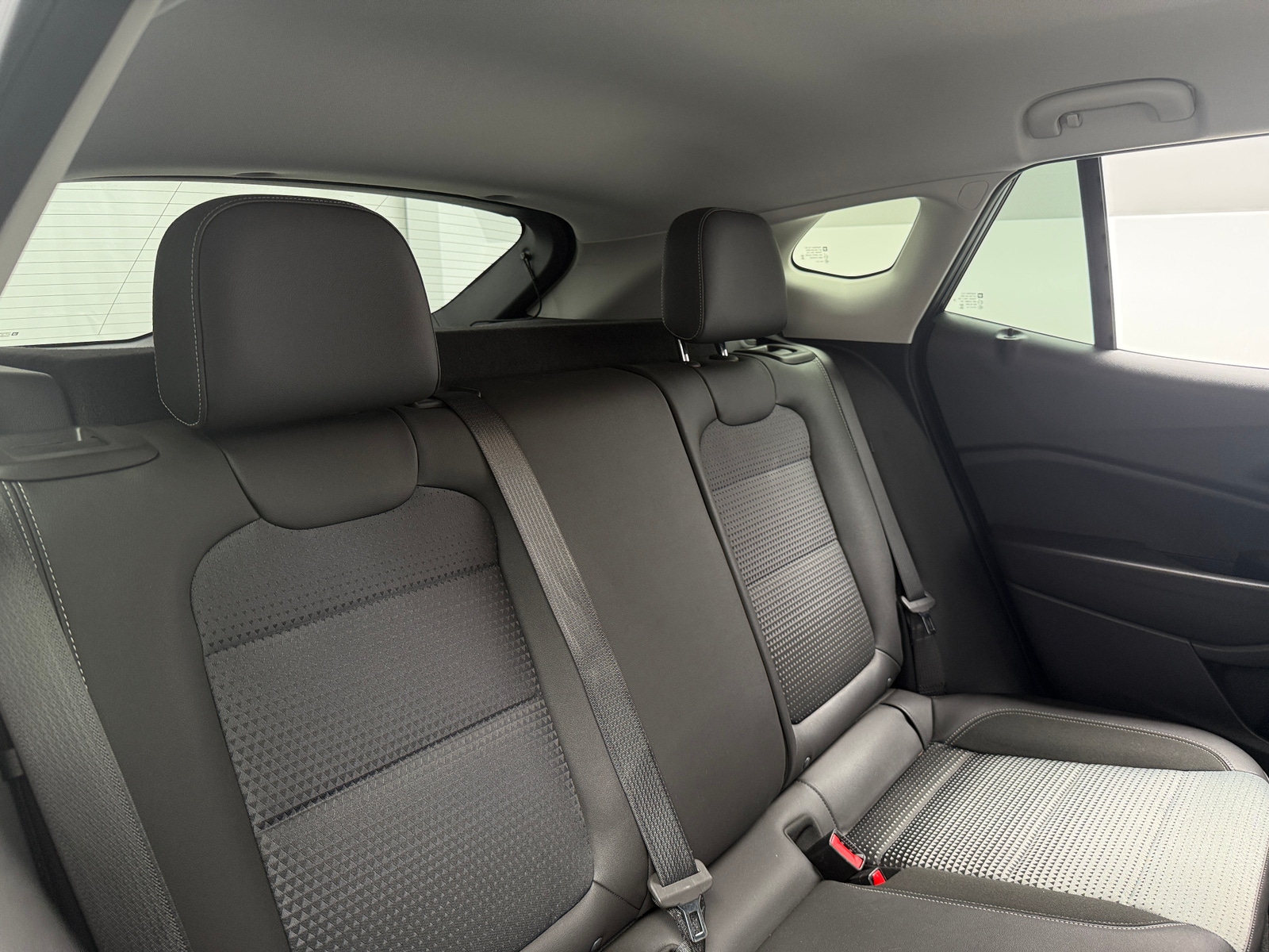 Thumbnail: 2025 Chevrolet Trax - 6