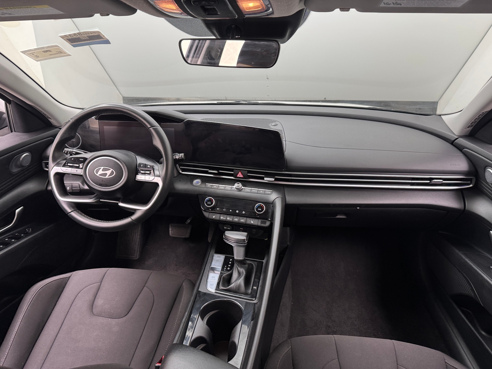 Thumbnail: 2025 Hyundai Elantra - 3