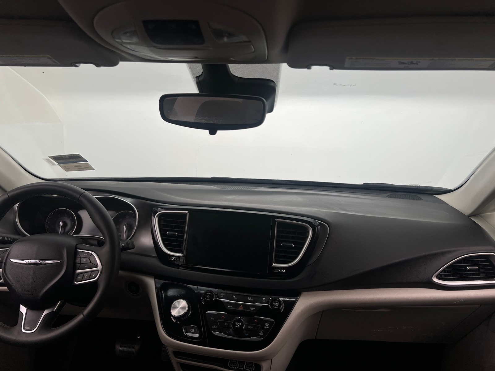 Thumbnail: 2023 Chrysler Pacifica - 2