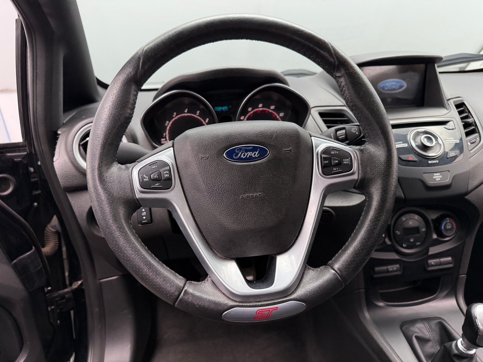 Thumbnail: 2016 Ford Fiesta - 5