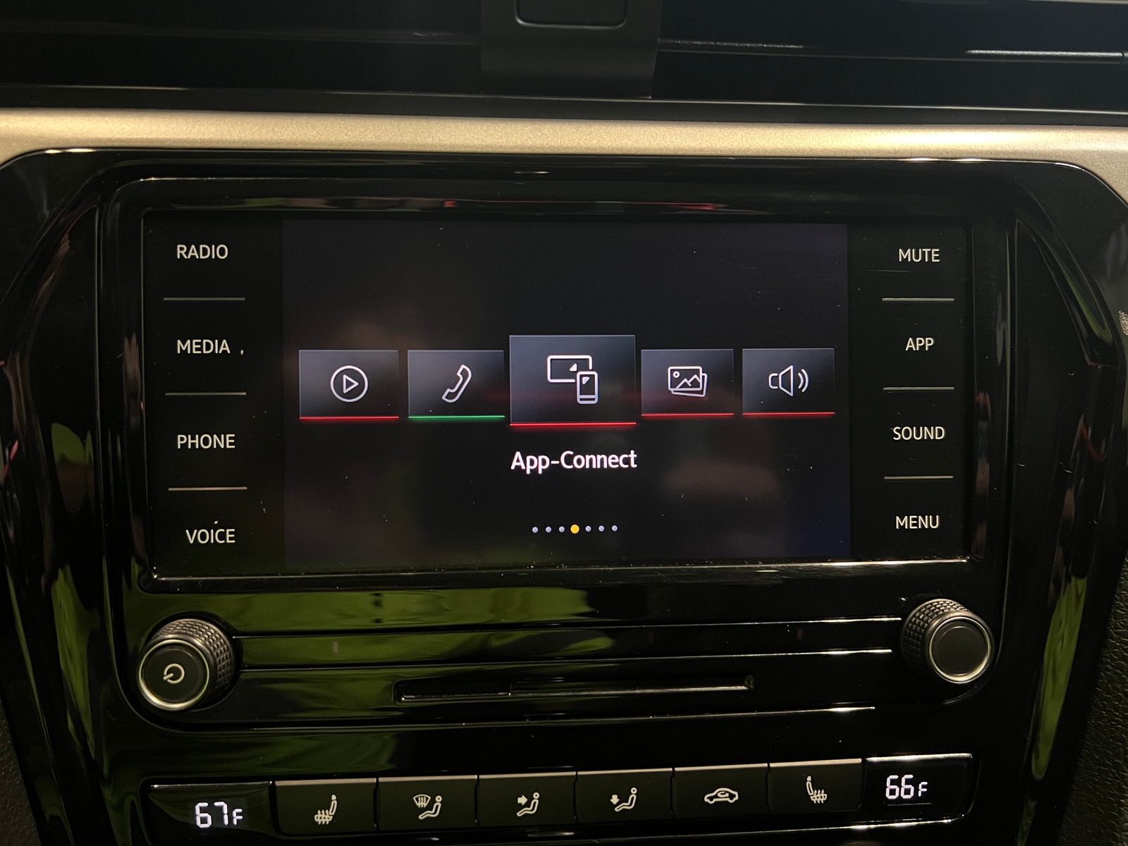 Thumbnail: 2021 Volkswagen Passat - 3