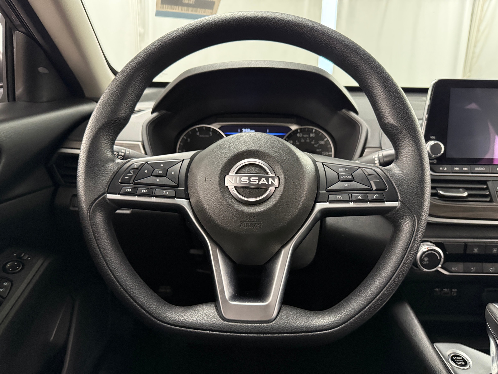Thumbnail: 2024 Nissan Altima - 5