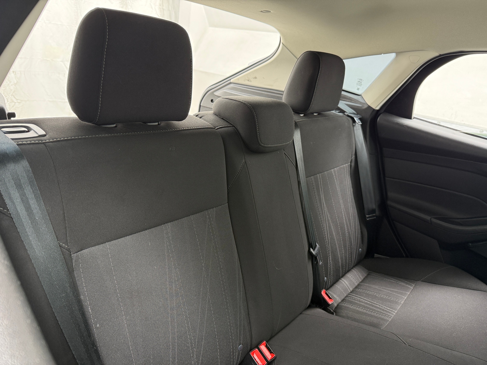 Thumbnail: 2017 Ford Focus - 6