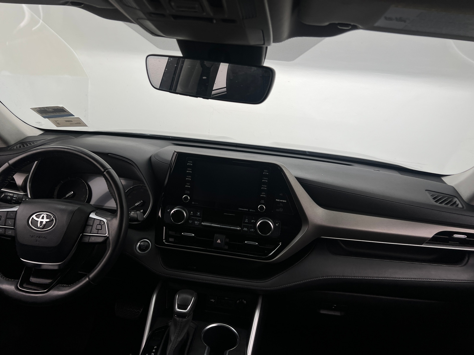 Thumbnail: 2020 Toyota Highlander - 2