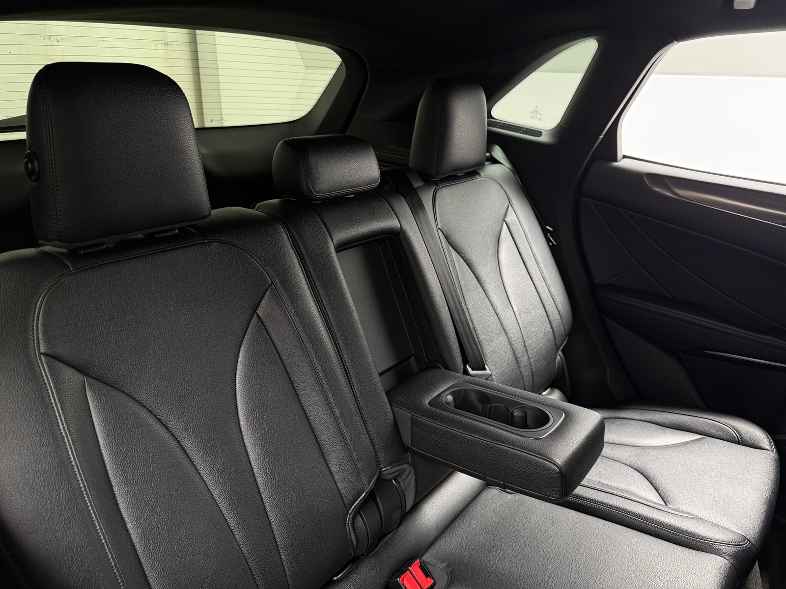 Thumbnail: 2015 Lincoln MKC - 5