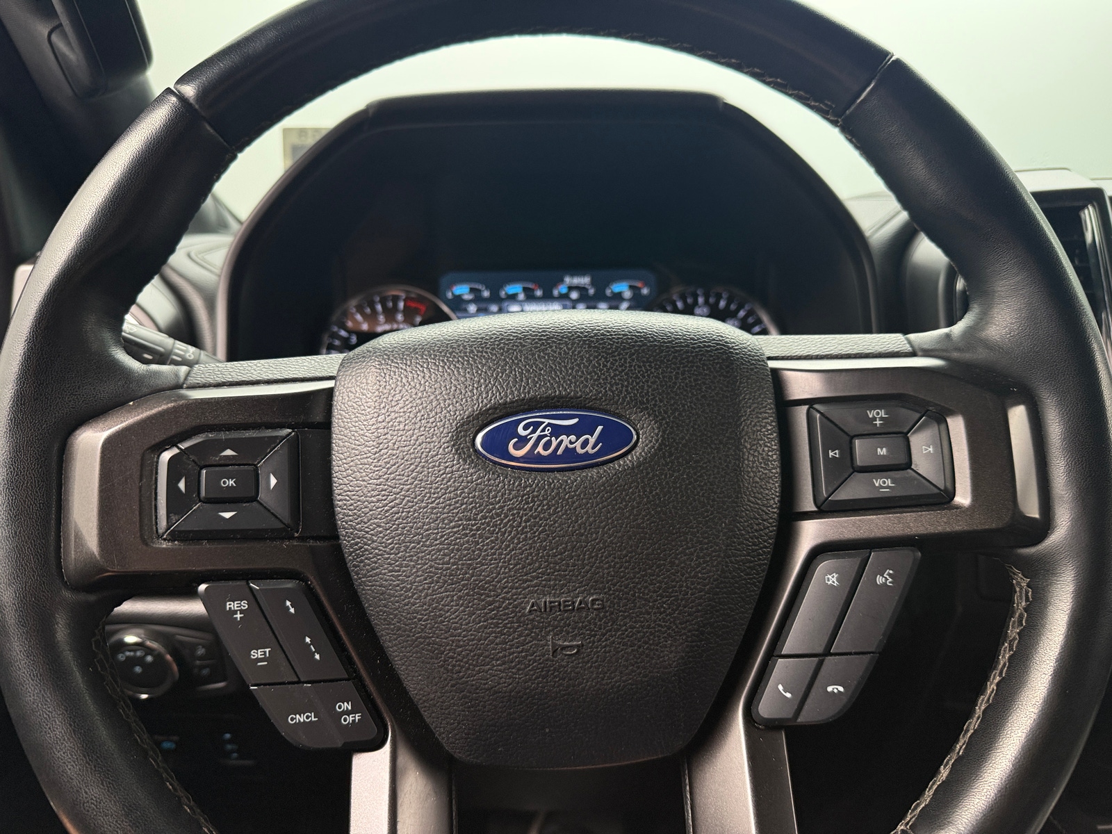 Thumbnail: 2021 Ford Expedition - 4