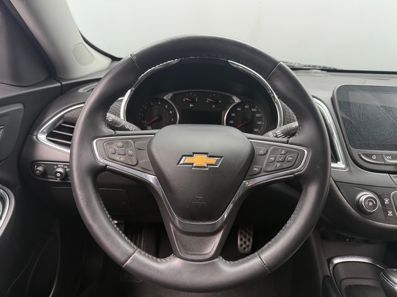 Thumbnail: 2016 Chevrolet Malibu - 5