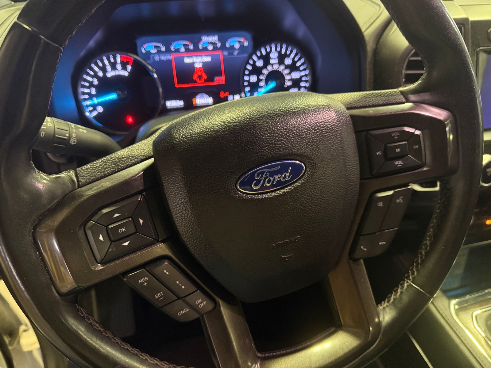 Thumbnail: 2021 Ford Expedition - 4