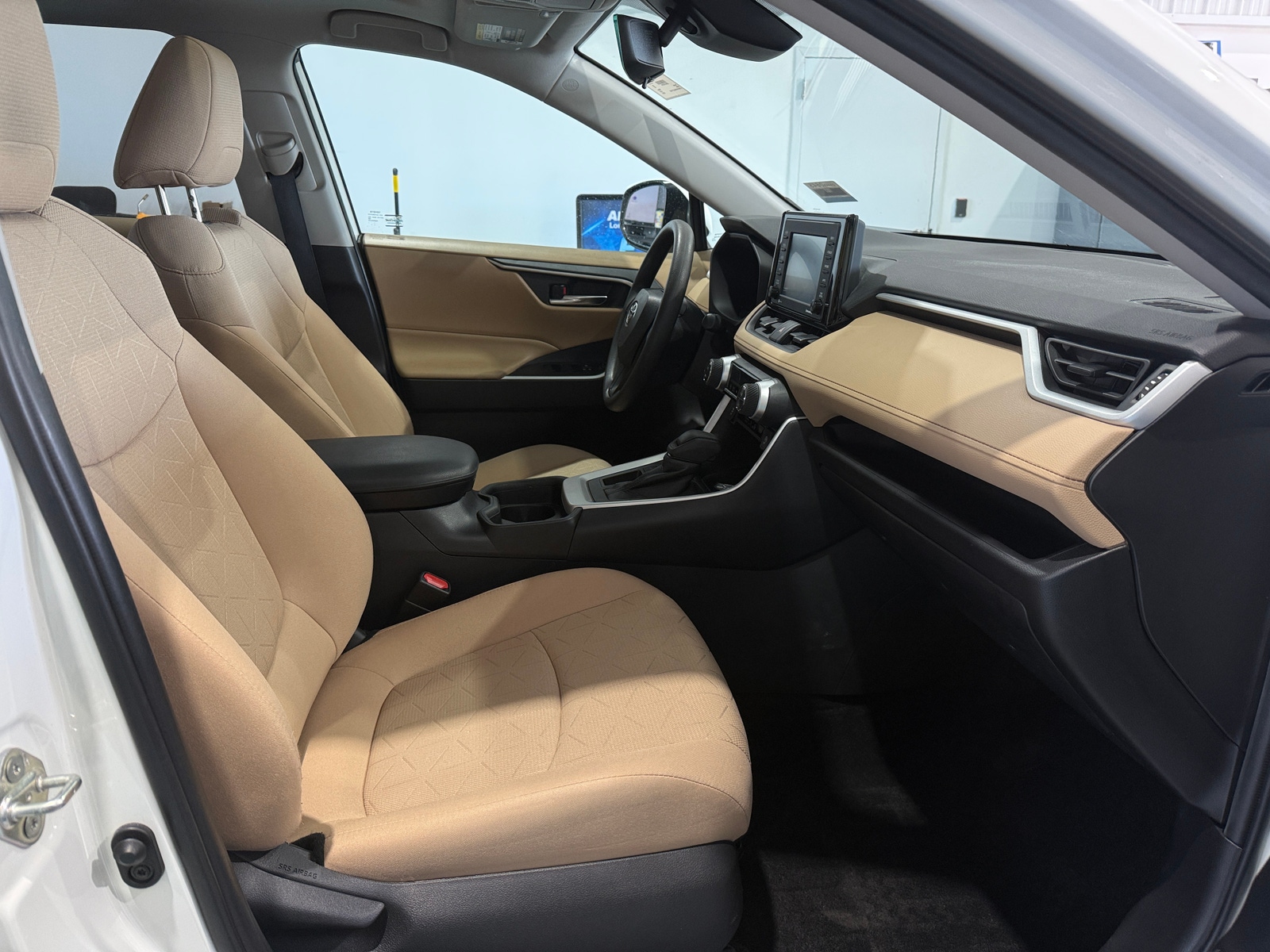 Thumbnail: 2020 Toyota RAV4 - 2