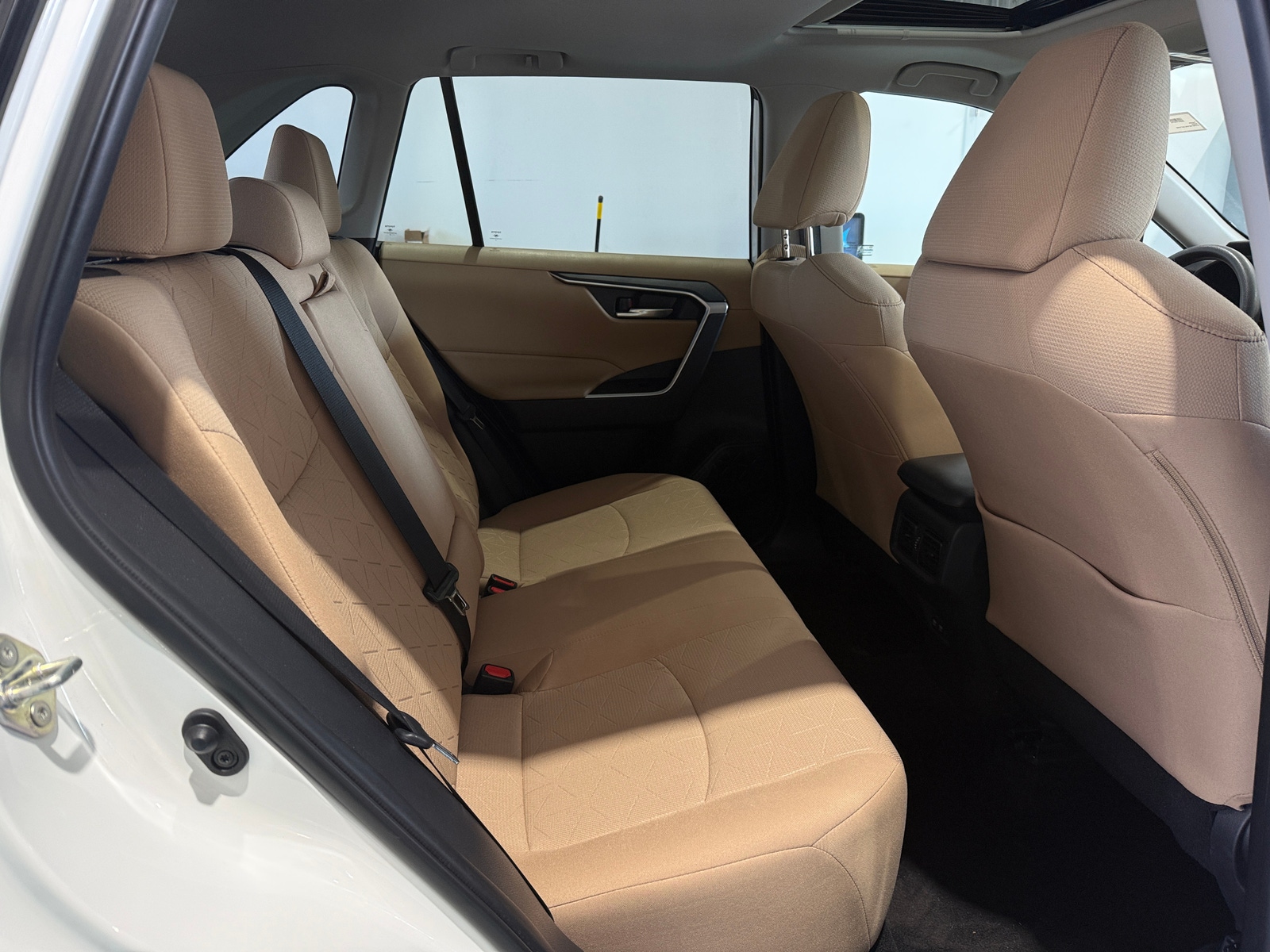 Thumbnail: 2020 Toyota RAV4 - 6