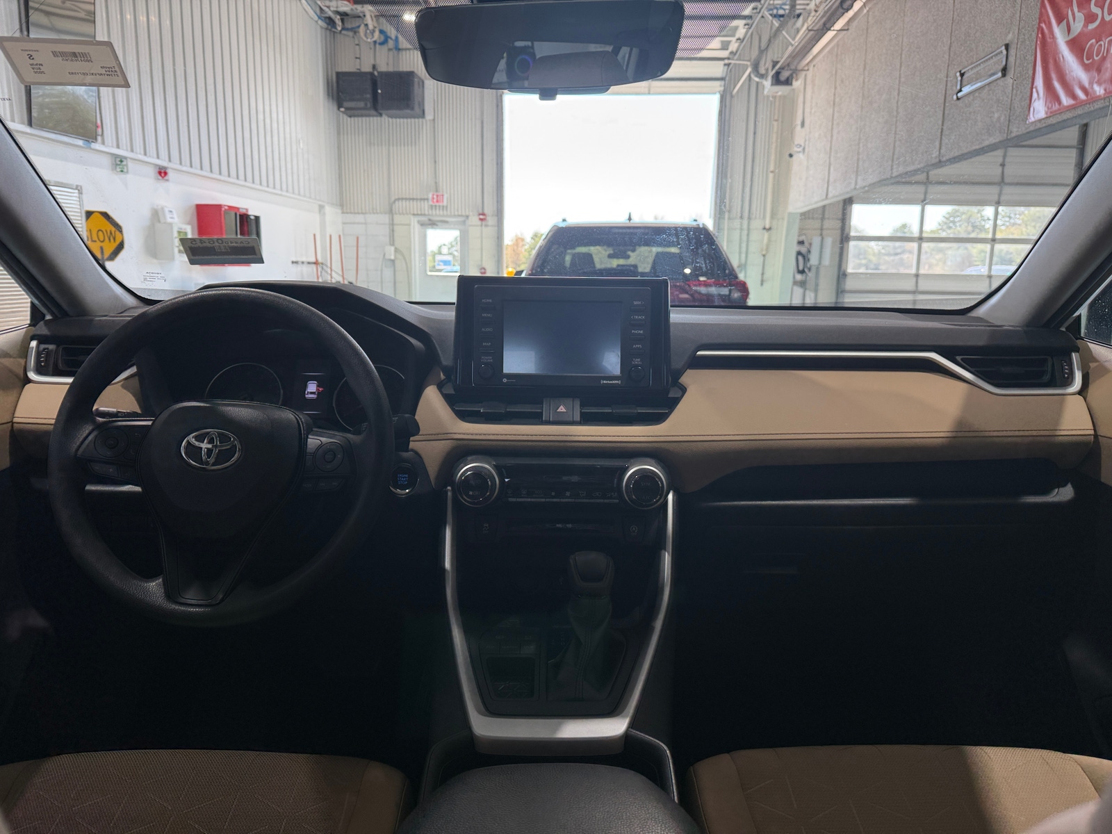 Thumbnail: 2020 Toyota RAV4 - 3