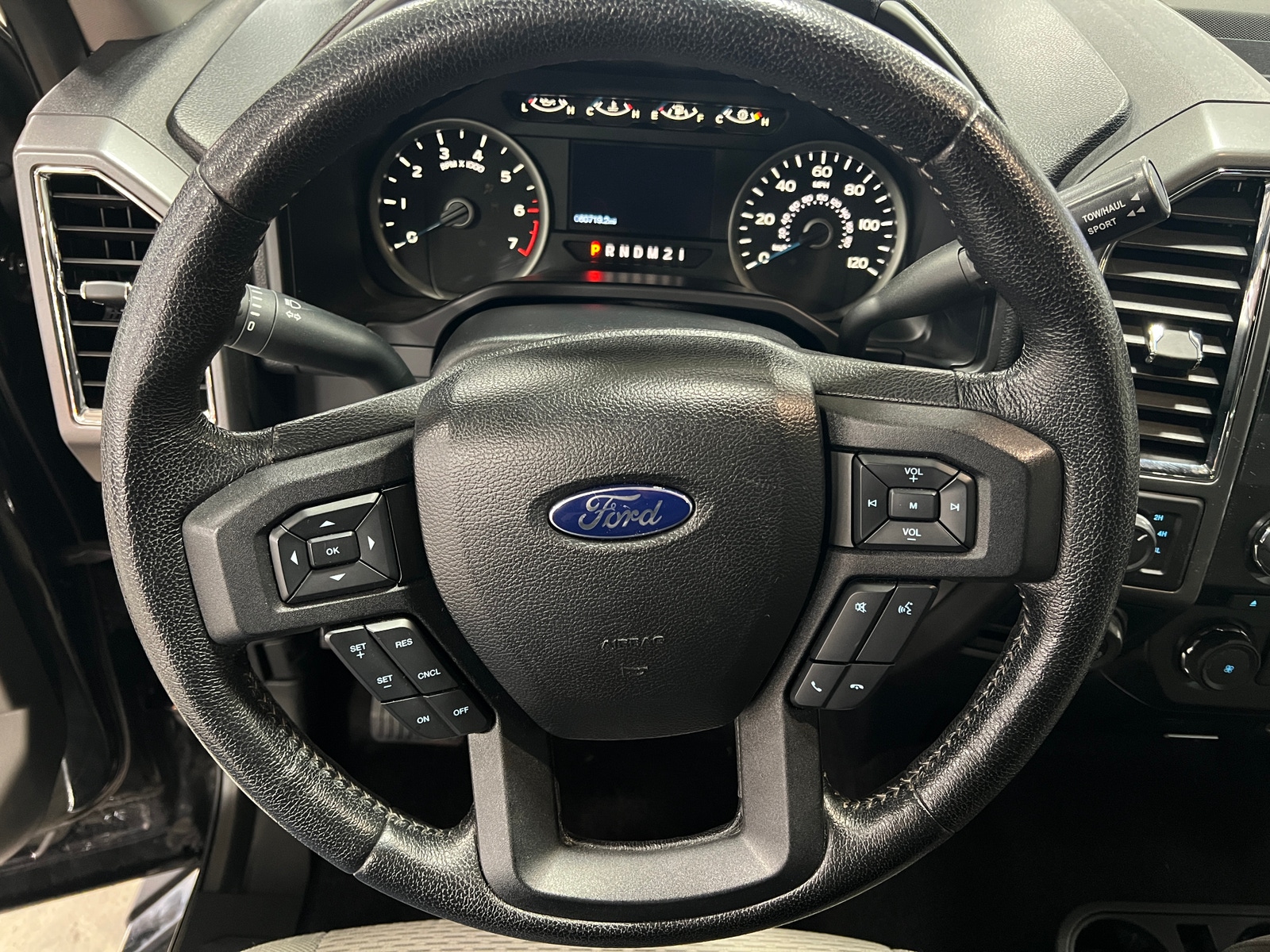 Thumbnail: 2016 Ford Econoline - 5