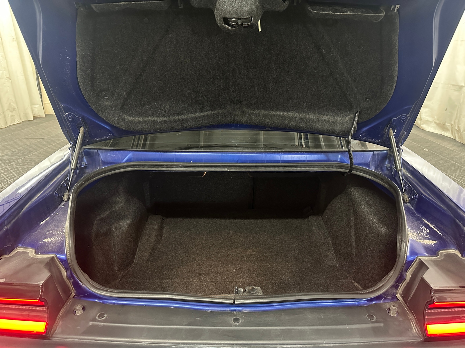 Thumbnail: 2019 Dodge Challenger - 5