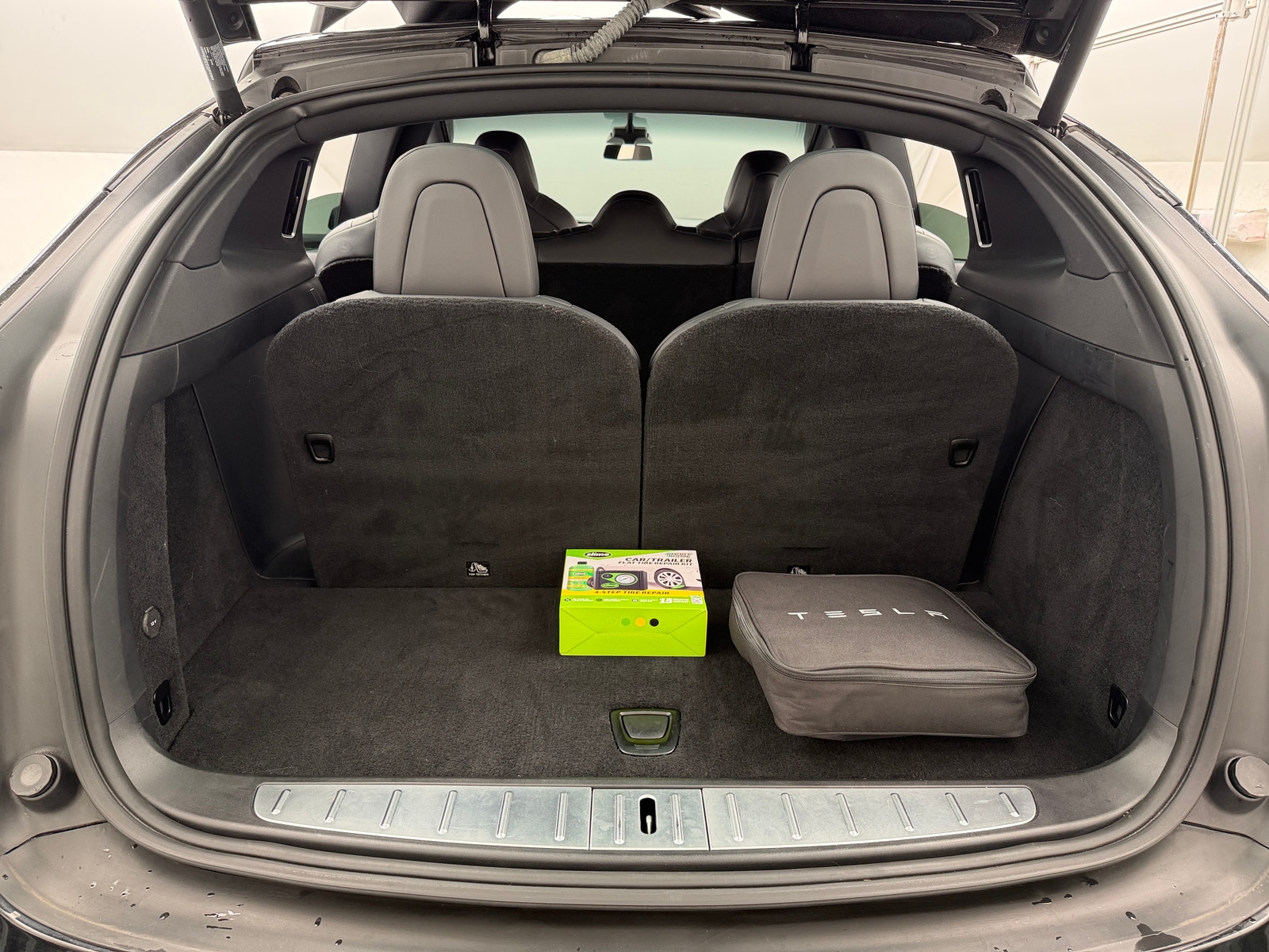 Thumbnail: 2018 Tesla Model X - 7