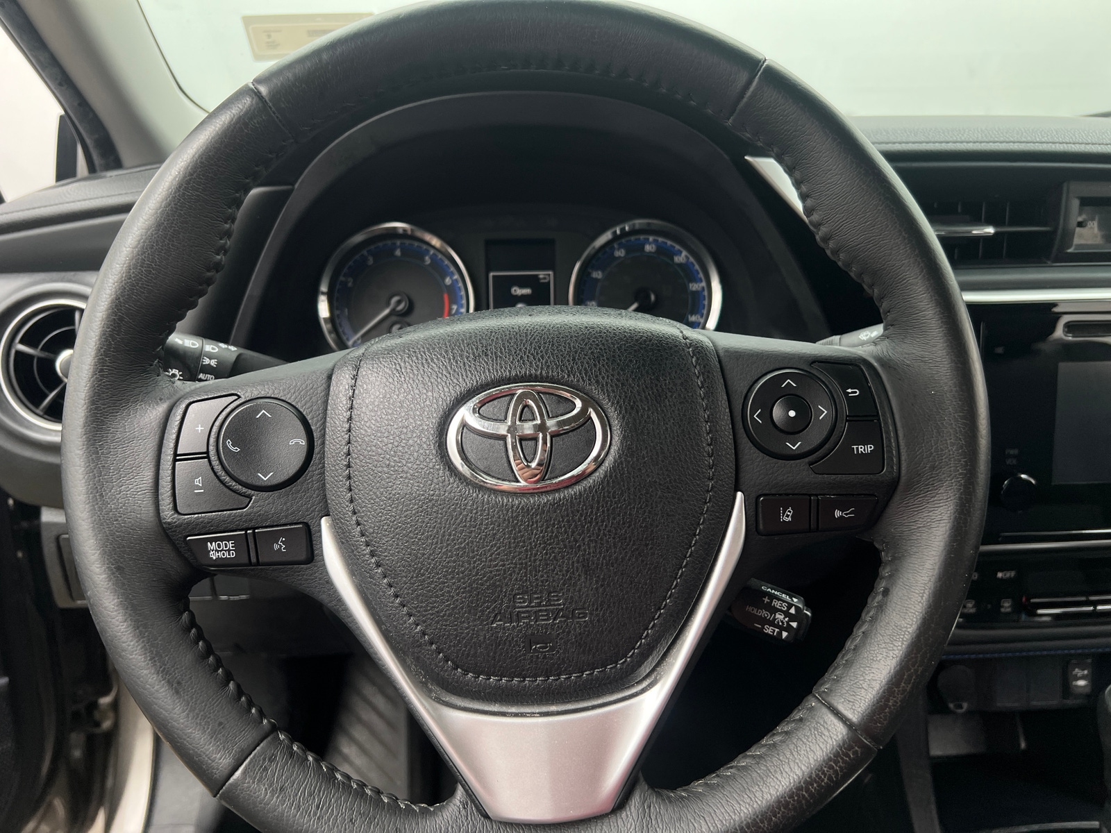 Thumbnail: 2017 Toyota Corolla - 5