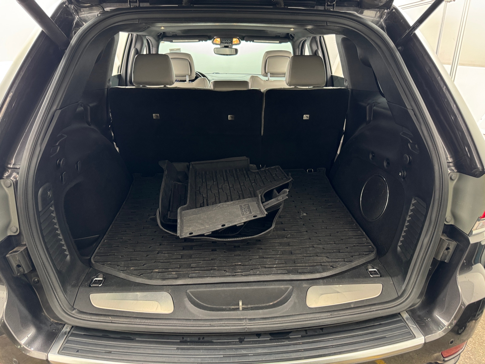 Thumbnail: 2018 Jeep Grand Cherokee - 6