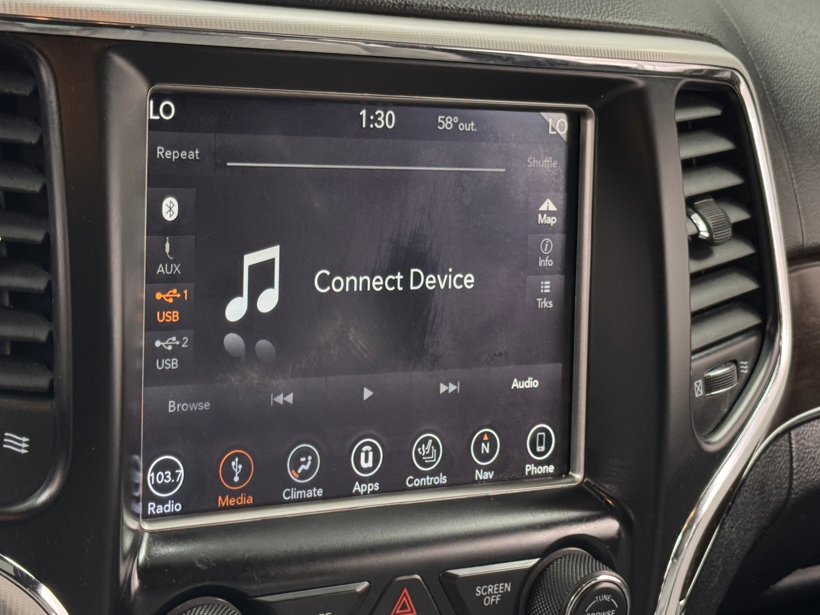 Thumbnail: 2018 Jeep Grand Cherokee - 3