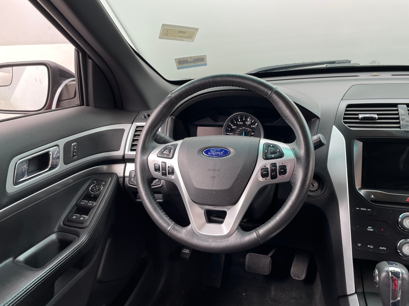 Thumbnail: 2015 Ford Explorer - 4