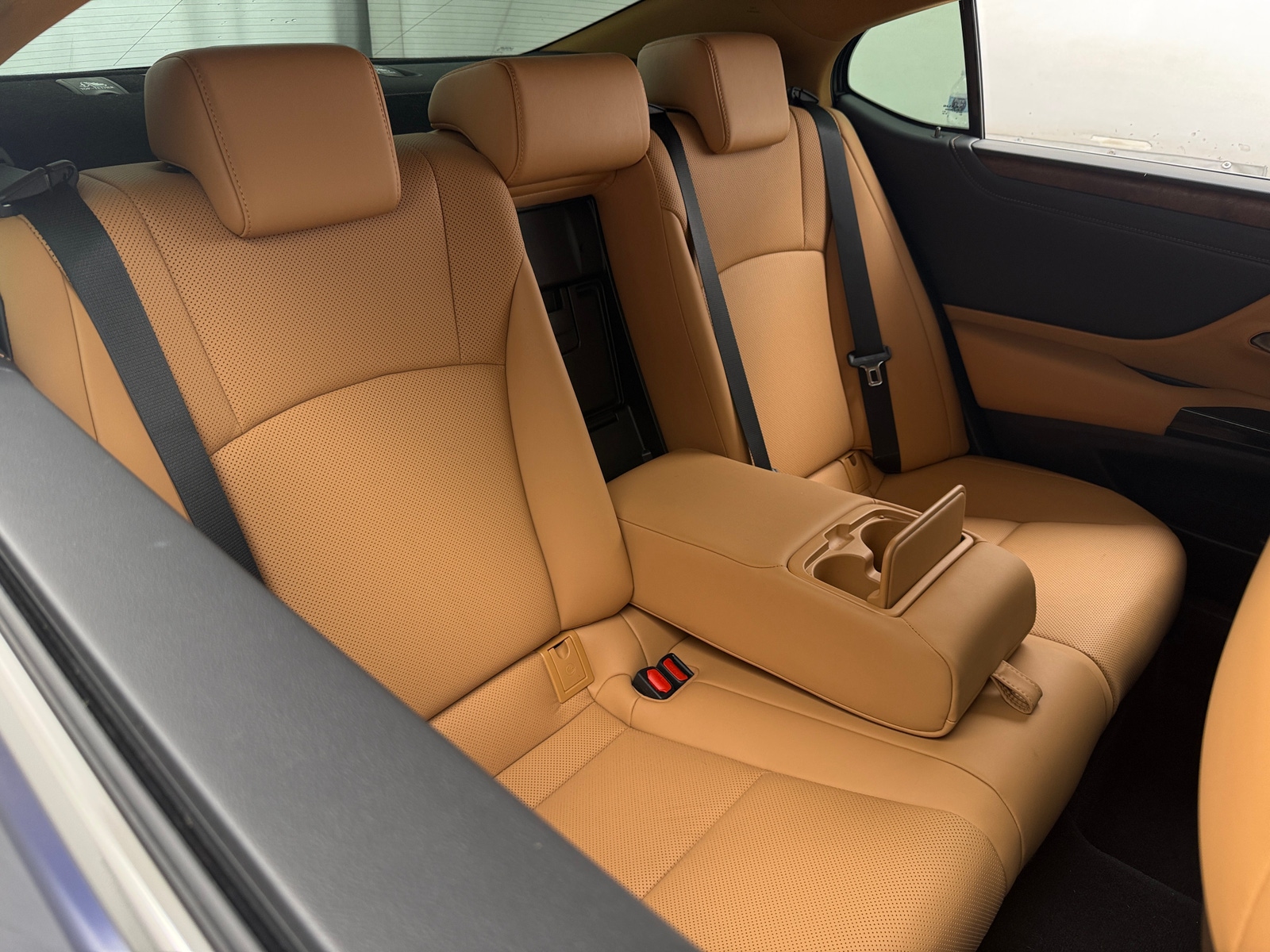 Thumbnail: 2023 Lexus ES - 5