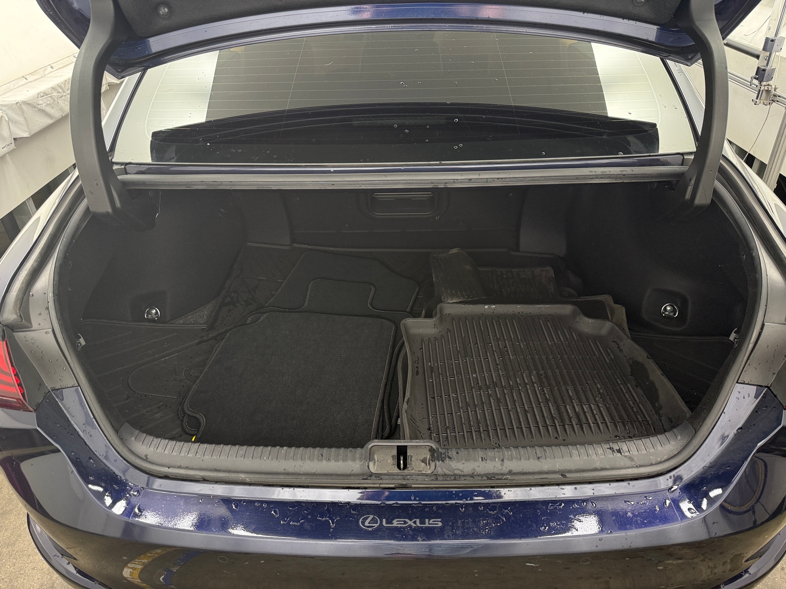 Thumbnail: 2023 Lexus ES - 6