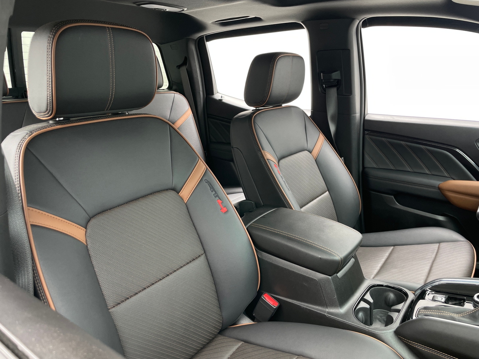 Thumbnail: 2024 GMC Canyon - 2